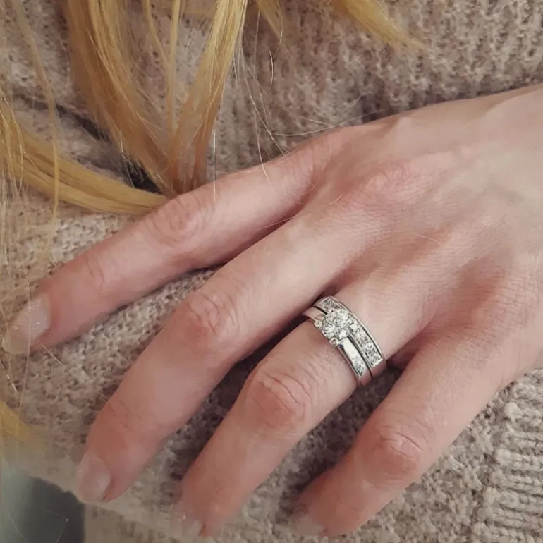 DALSTUGA 0,75 ct VG 18 karat